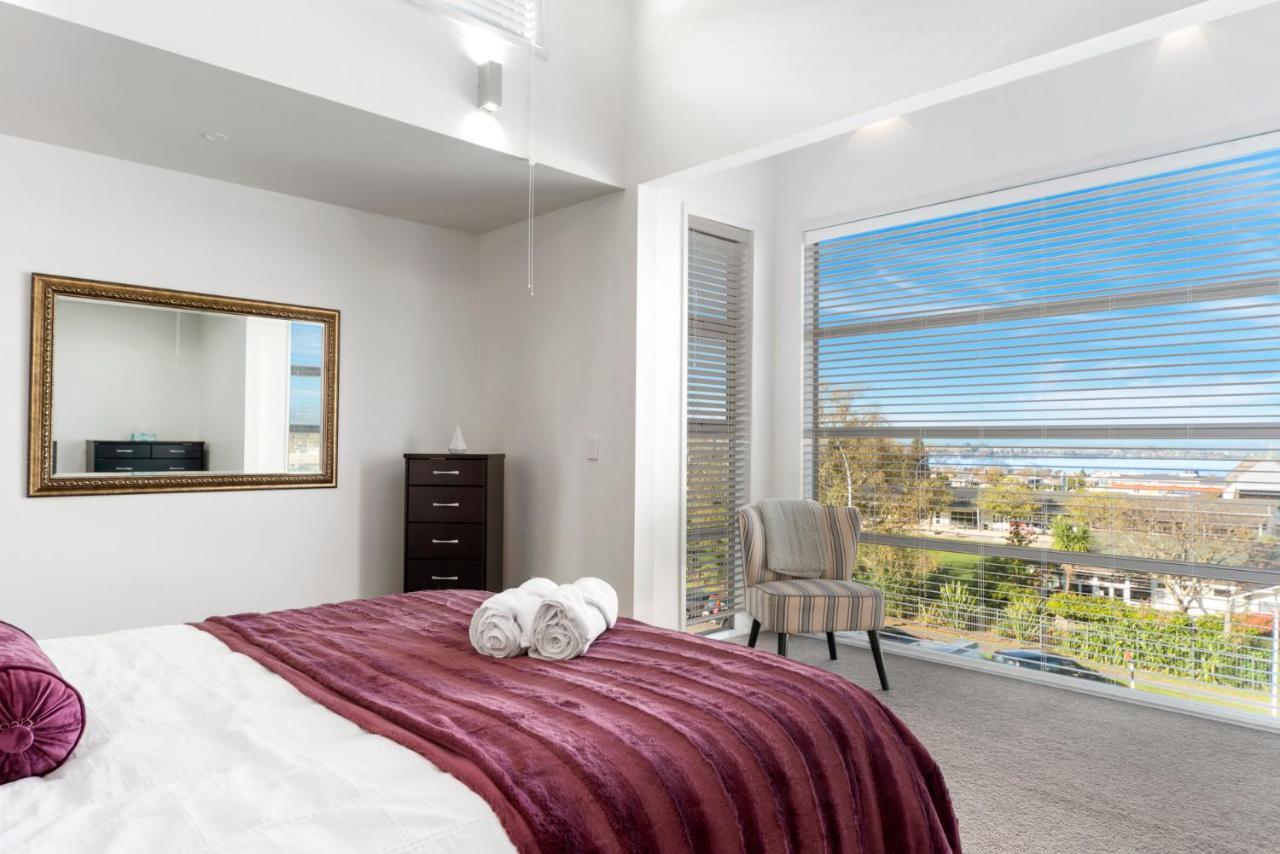 Lakeview Luxury - Taupo Holiday Apartment Eksteriør billede